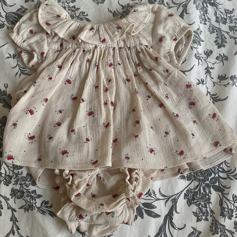 Dress with bodysuit,konges slojd, 0-1m, nice collar